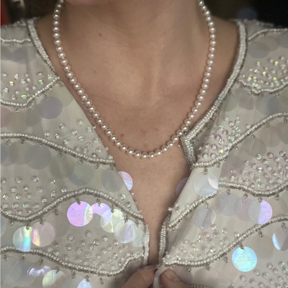 Vintage One Single strand 17” long uniform 6 mm Japanese cultured pearl necklace